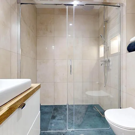 Cool Saxon Garden Metro Arsenal Mirowska Hall Warschau