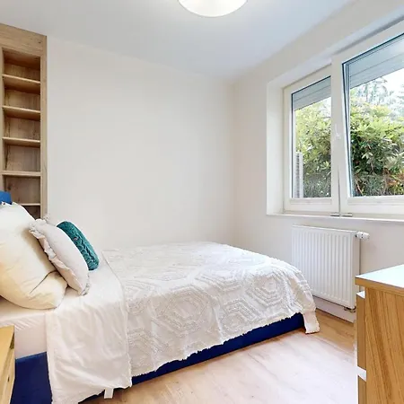 Cool Saxon Garden Metro Arsenal Mirowska Hall * Warszawa