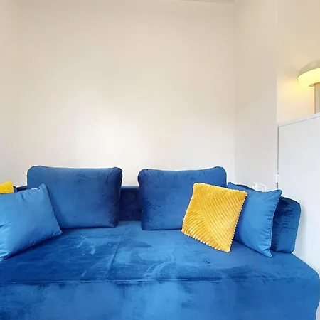 Cool Saxon Garden Metro Arsenal Mirowska Hall