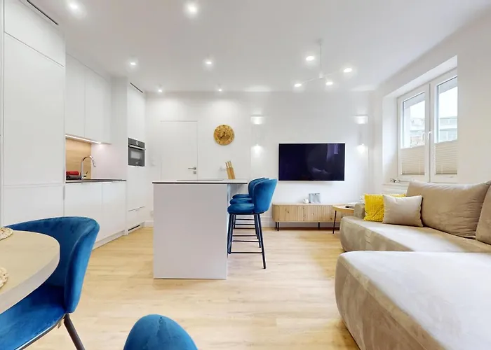 Cool Saxon Garden Metro Arsenal Mirowska Hall Lejlighed *