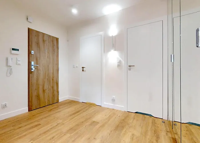 Cool Saxon Garden Metro Arsenal Mirowska Hall Lejlighed Warszawa