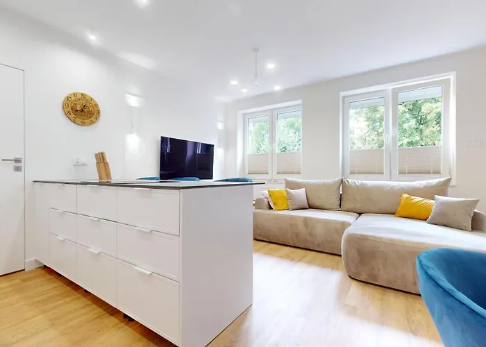 아파트 Cool Saxon Garden Metro Arsenal Mirowska Hall