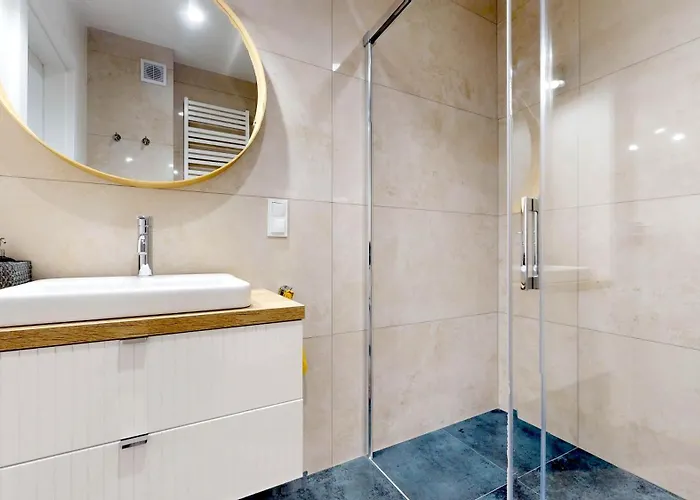 아파트 Cool Saxon Garden Metro Arsenal Mirowska Hall *